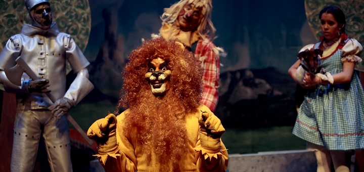 El grupo Skena presenta en teatro “El Mago de Oz”,